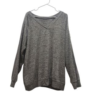 TORRID Super Soft Plush V-Neck Lace Pieced Sleeve Raglan Sweatshirt Gray Size 1X